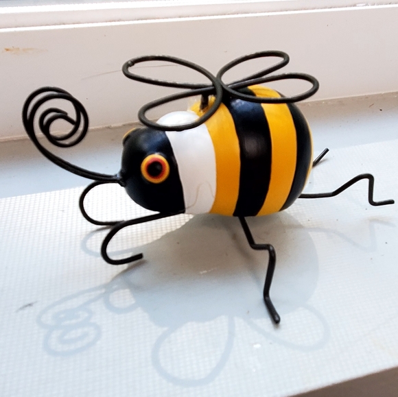Bumble Bee Home Decor - Picture 1 of 3